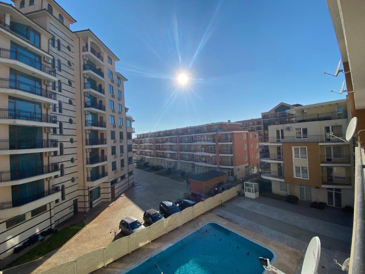 Blue Marine C16 Apartment Sunny Beach Eksteriør billede
